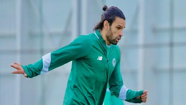Konyaspor'da Muhammet Demir saha çalışmalarına başladı