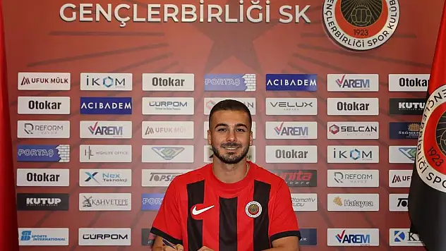 Konyaspor'da Oğulcan takımdan ayrıldı! Duygusal veda