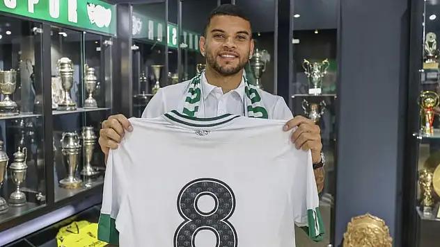 Konyaspor'da Pedrinho imzayı attı! İşte ilk açıklamaları