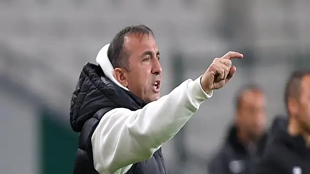 Konyaspor'da Recep Uçar kupada gelen tarihi galibiyeti değerlendirdi