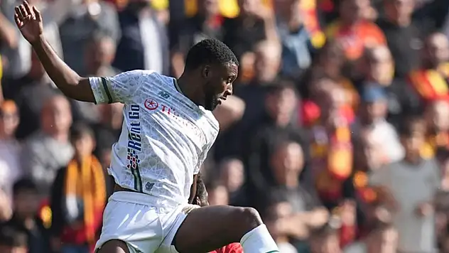 Konyaspor'da Recep Uçar'dan Bazoer açıklaması