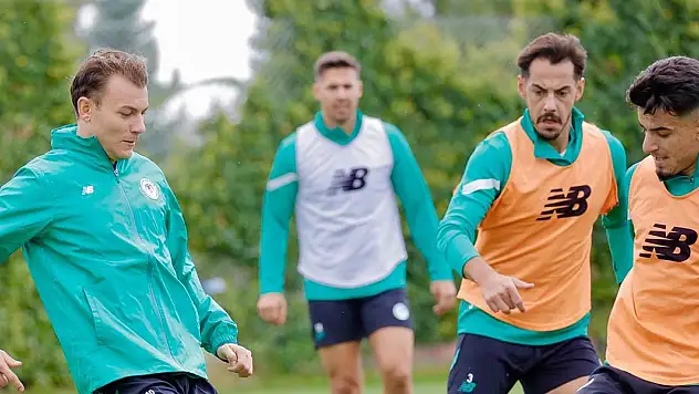 Konyaspor'da Trabzonspor mesaisi devam edecek