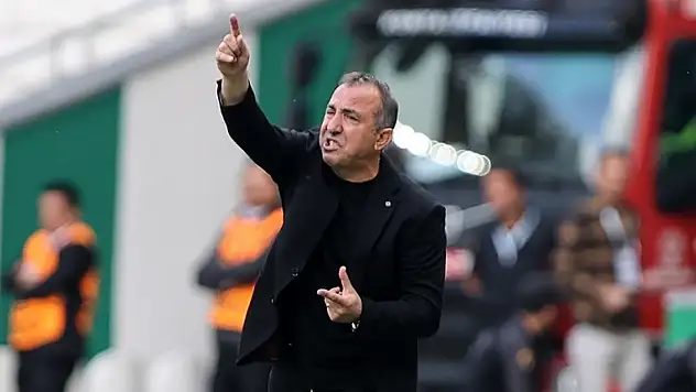 Konyaspor'da Uçar'dan takıma mesaj! 'Herkese şans gelecek'