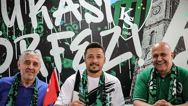 Konyaspor'dan ayrılan Ahmet Oğuz 1.Lig takımı ile sözleşme imzaladı