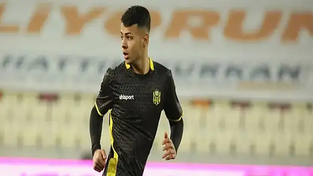 Konyaspor'dan geleceğe yönelik transfer! Genç orta saha imzaya geliyor