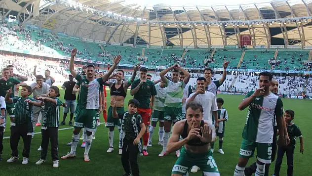 Konyaspor'dan müthiş geri dönüş! Hem hakemi hem Eyüpspor'u mağlup ettik!