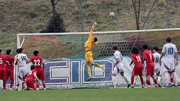 Konyasporlu Egemen milli takımda harikalar yarattı!
