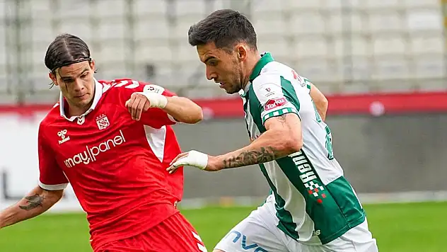 Konyasporlu forvet Sivasspor maçlarını boş geçmiyor!