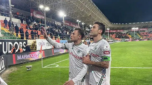 Konyasporlu futbolcular mağlubiyet sonrası özür diledi