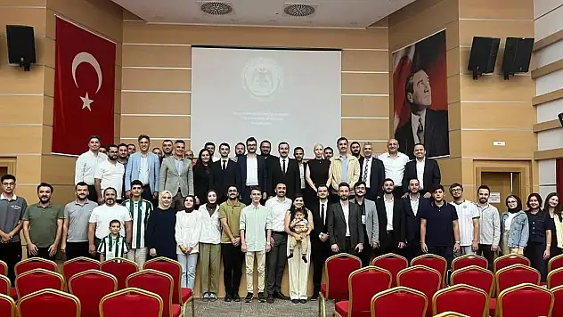 Konyasporlu Hukukçular Derneğinde bayrak değişimi