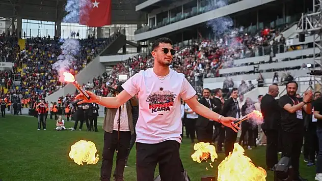 Konyasporlu orta saha kiralık gittiği takımda Süper Lig'e çıktı