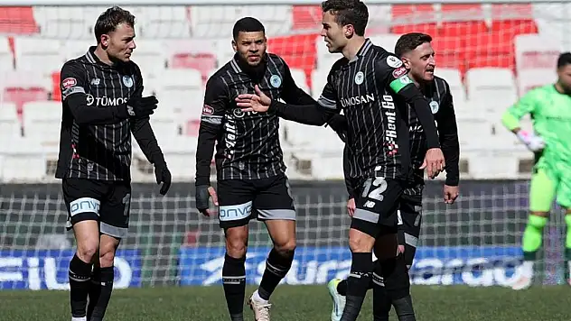 Konyasporlu oyunculardan İskenderunspor açıklaması 'O kupa bu şehre gelecek'