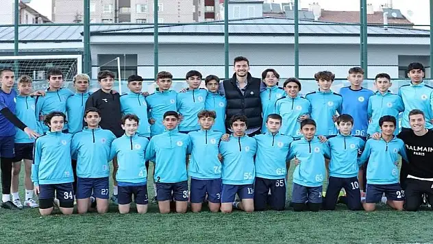 Konyasporlu oyunculardan önemli altyapı ziyareti