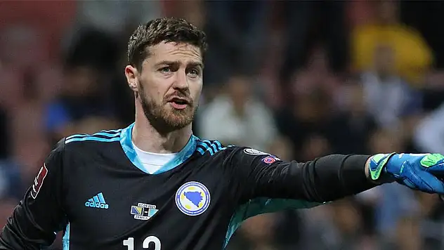 Konyaspor'un eski kalecisi milli takıma veda etti