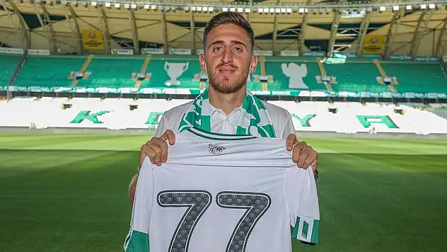Konyaspor'un kadrosuna kattığı Melih İbrahimoğlu kimdir? Hangi takımlarda oynadı? İşte kariyeri!