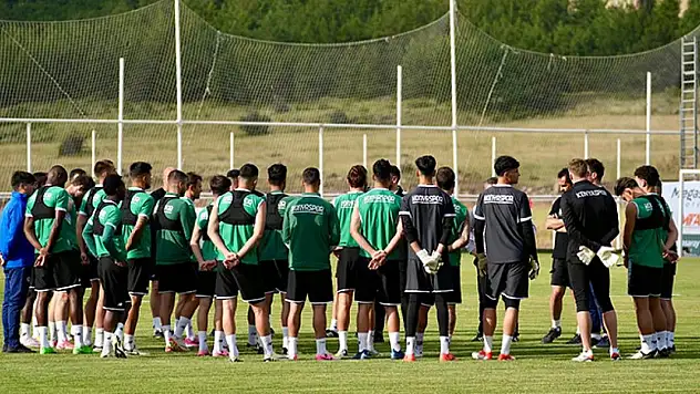 Konyaspor'un Kayseri kampı başladı