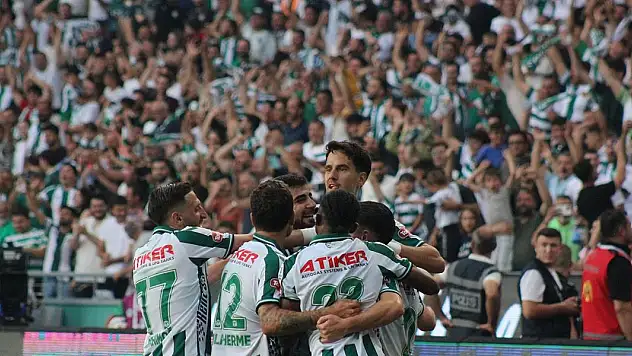 Konyaspor'un konuğu Başakşehir! Haydi Kartalım, Baykuşu Avlayalım!