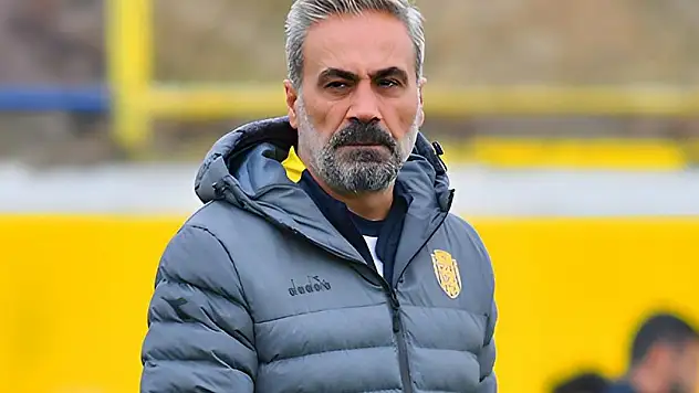 Konyaspor'un rakibinde teknik direktör değişikliği
