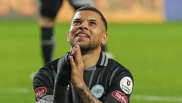 Konyaspor'un sambacısından açıkalama! 'Her galibiyet güven aşılıyor'