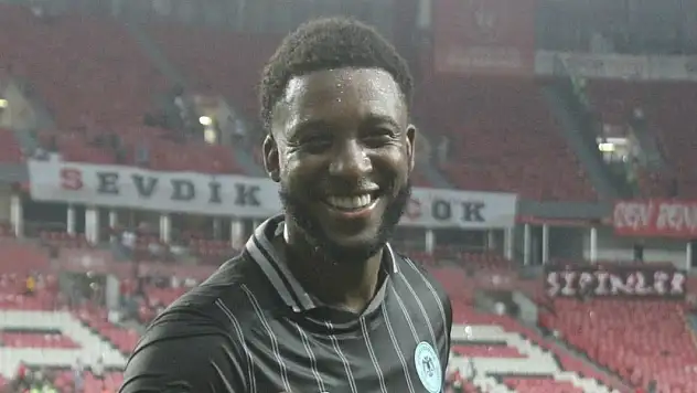 Konyaspor'un yeni transferi Bazoer, Konya'ya geliş sürecini anlattı