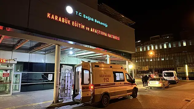 Köpeği tabancayla korkutmak isterken kazara arkadaşını vurdu