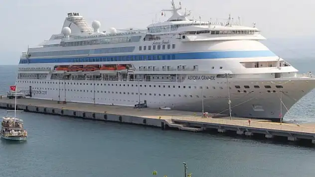 Kruvaziyer turist sayısının yıl sonunda rekor kırması bekleniyor
