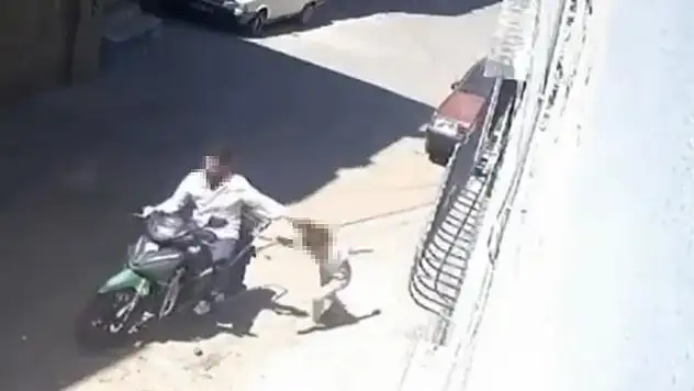 Küçük kızını darbedip motosikletle sürükleyen baba gözaltına alındı