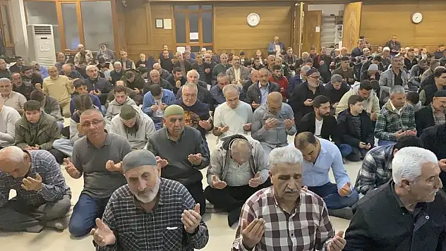 Kulu'da Kadir Gecesi çoşkusu yaşandı