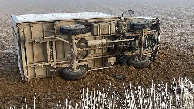 Kulu'da kamyonet devrildi: 1 yaralı