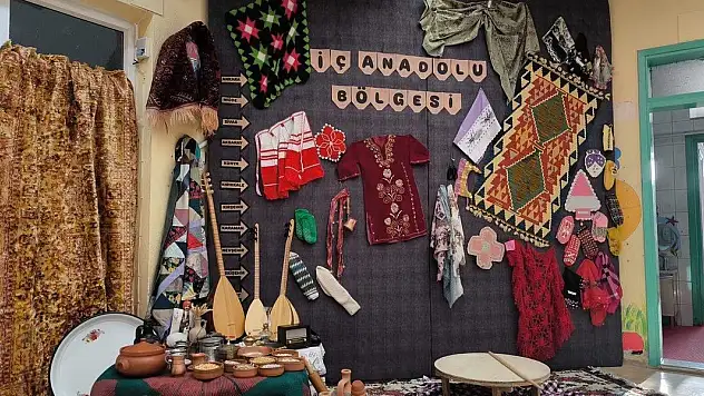 Kulu'da minik öğrencilere yöresel eşyalar tanıtıldı