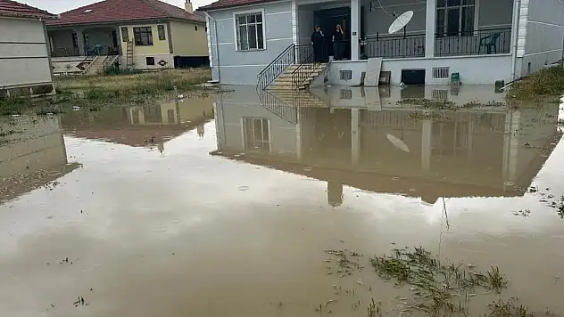 Kulu'da şiddetli yağmur sele neden oldu