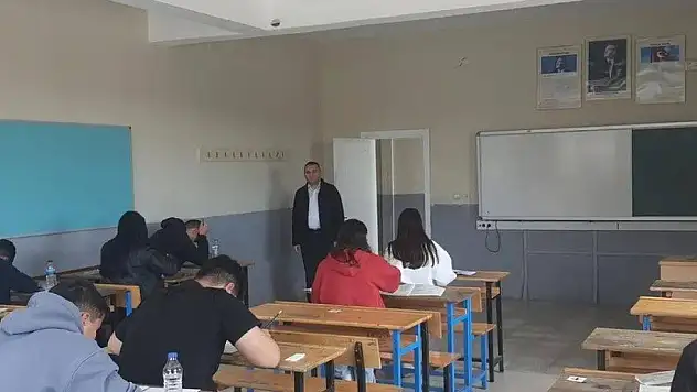 Kulu'da Umre ziyareti ödüllü Gençlik Bilgi Yarışması düzenlendi