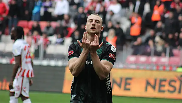 Kupa finalide sahada olacak mı? Konyaspor'un Slovenyalı forvetinden açıklama!