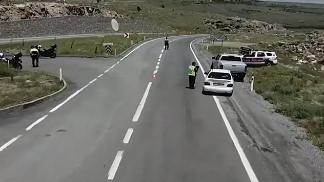Kurban Bayramı tatilinin ilk 2 günü trafik kazalarında 16 kişi hayatını kaybetti
