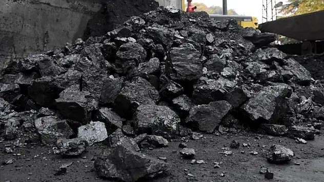 Küresel kömür fiyatları savaşların etkisiyle rekor seviyede