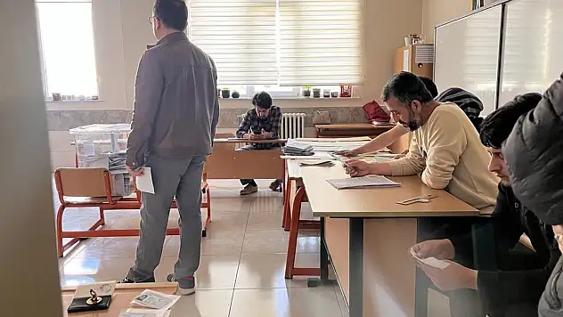 Kütahya'da oylar yeniden sayılıyor