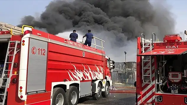 Kuveyt'in Mankaf bölgesinde çıkan yangında 39 kişi hayatını kaybetti