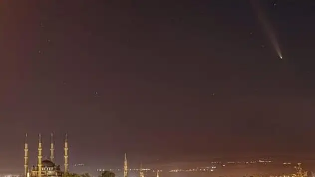 Kuyruklu yıldız Tsuchinshan-Atlas Edirne'de Selimiye Camii ile birlikte görüntülendi
