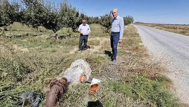 Kuyulardan tuzlu su çıkması çiftçileri tedirgin etti