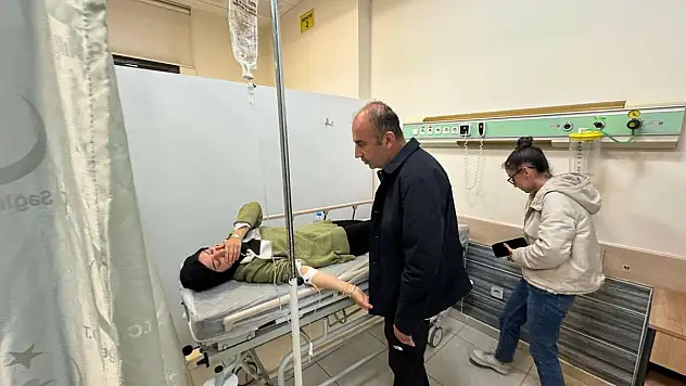 KYK'daki 50 öğrenci yemekten zehirlenerek hastaneye kaldırıldı