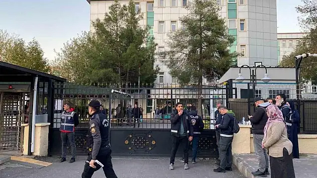 Mahkeme başkanından Yüksel Güran'a: Salim ile ilişkiniz var mı'?