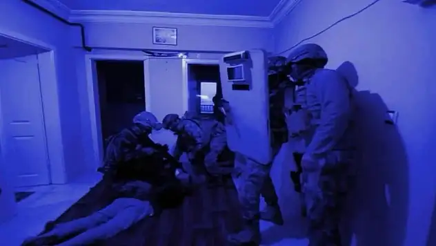 Mahzen-38 operasyonlarında organize suç örgütü üyesi 10 şüpheli yakalandı