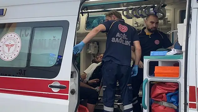 Maltepe'de servis otobüsü şarampole yuvarlandı: 8 yaralı
