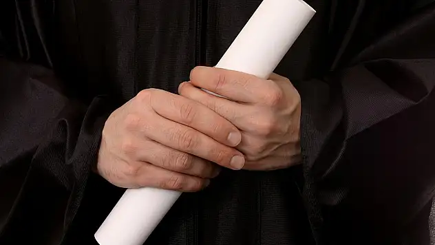 Meclis'e sunuldu: Sahte diploma düzenleyene hapis cezası geliyor