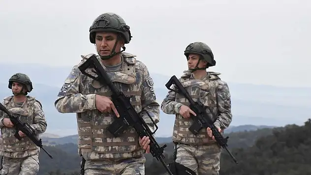 Mehmetçik bayramda da görev başında
