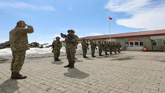 'Mehmetçik' Ramazan Bayramı'nda da vatan nöbetinde