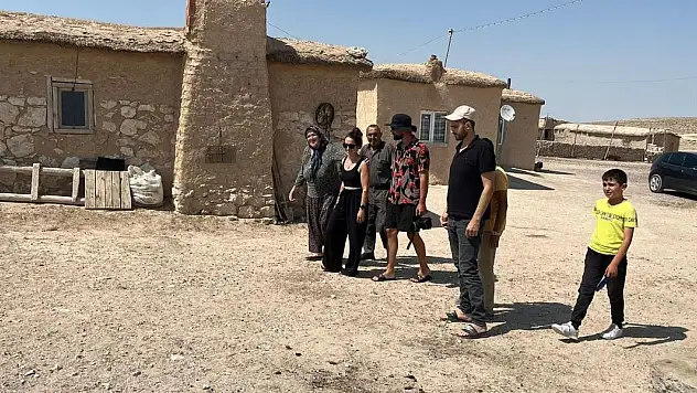 Meke Gölü, Acıgöl, obruklar turist çekiyor