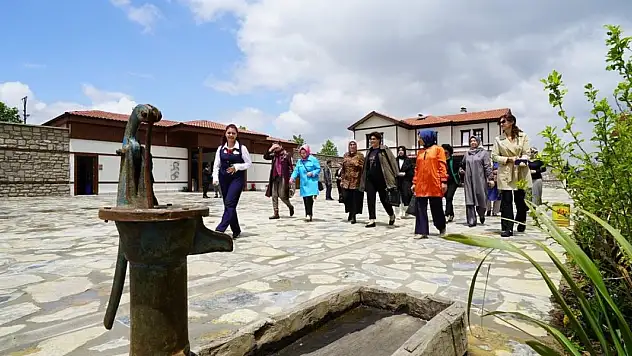 Meram, Konya Protokolünün Eşlerini Ağırladı