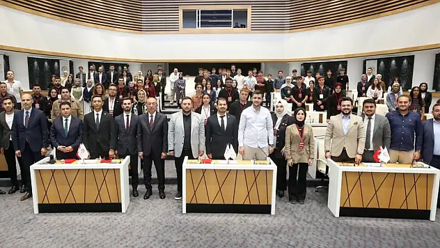 Meram'da Gençlik Meclisi Olağan Genel Kurulu Gerçekleştirildi