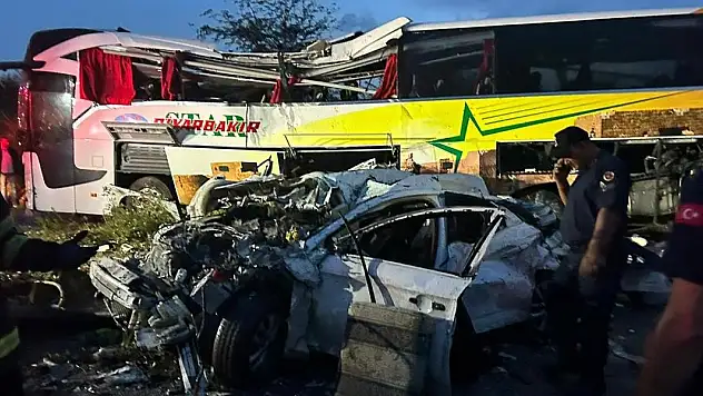 Mersin'de zincirleme kaza: 10 ölü, 40 yaralı